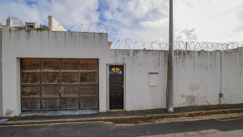 4 Bedroom Property for Sale in Sea Point Western Cape